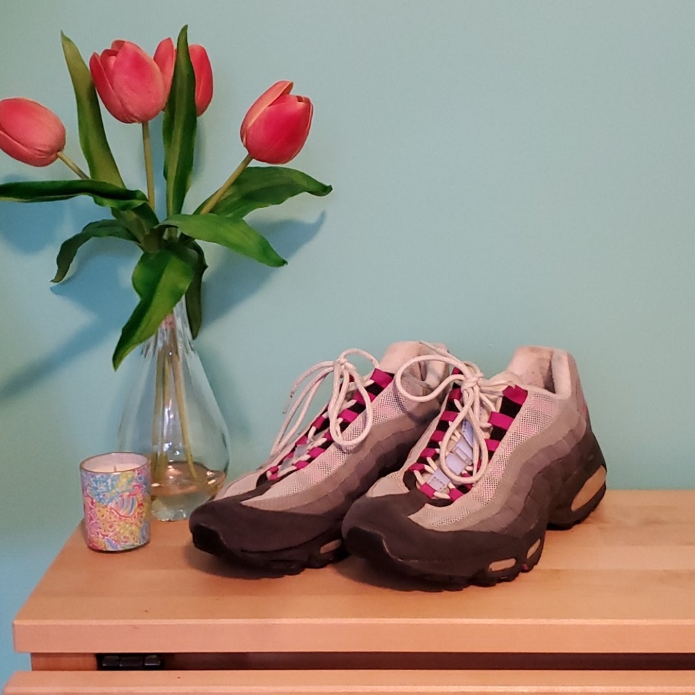 Women's Nike Air Sneakers